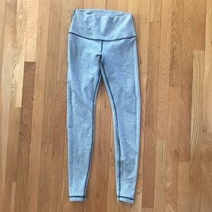 Lululemon leggings. Size 8. Herringbone pattern.